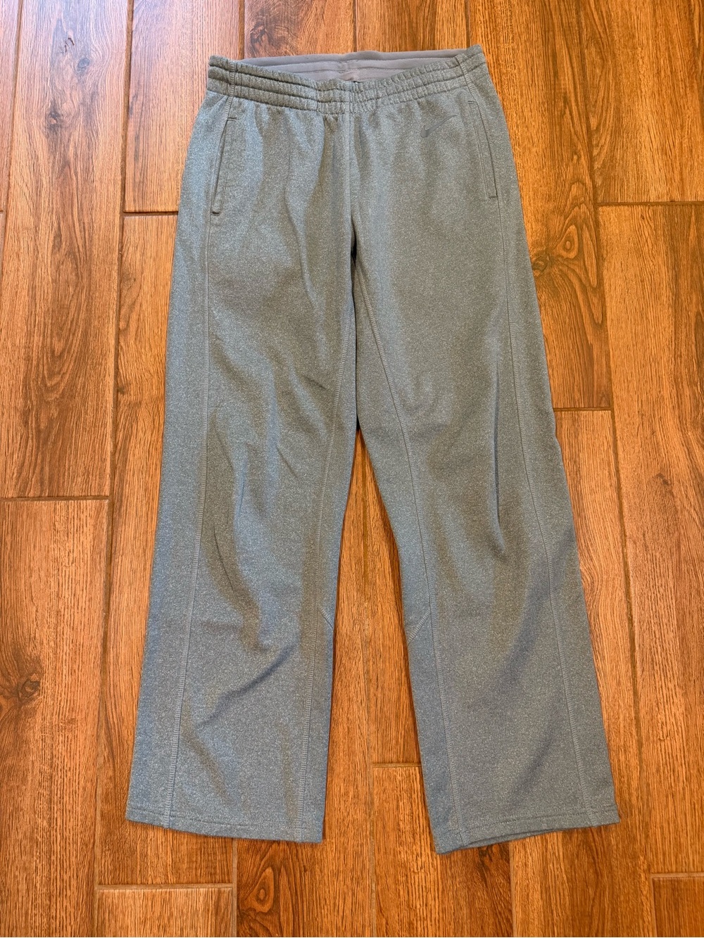 Nike Dri-FIT Women’s Gray Sweatpants Drawstring Pockets Size S